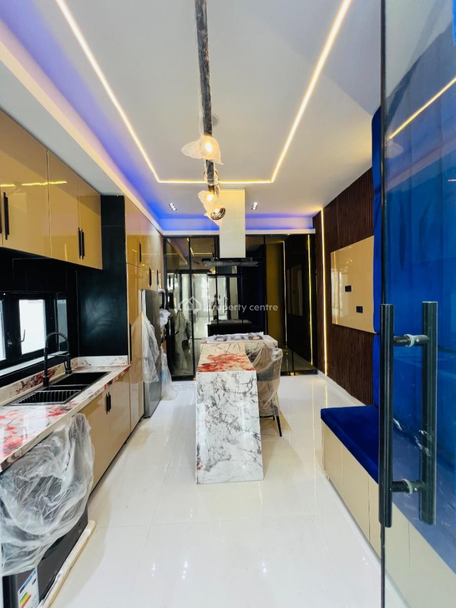 5 Bedroom & Bq Full Detached, Ikota, Lekki, Lagos, Detached Duplex for Sale