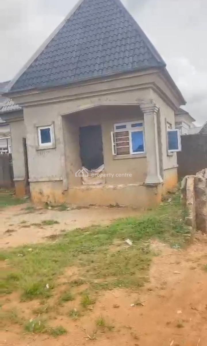 4 Bedroom Bungalow with 2 Bedroom Bq, Amagba Gra Off Ugbor, Benin, Oredo, Edo, Detached Bungalow for Sale