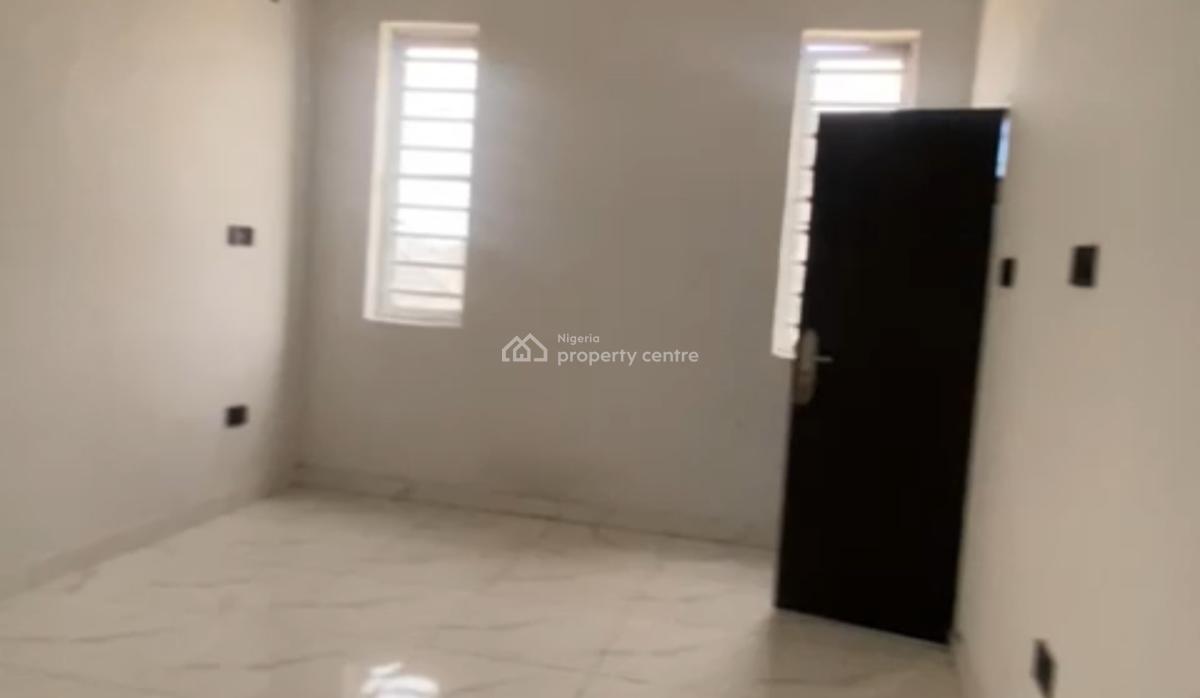 Brand New Luxurious 2 Bedroom Apartment Upstairs in a Secured Estate, ., Sangotedo, Ajah, Lagos, Flat / Apartment for Sale