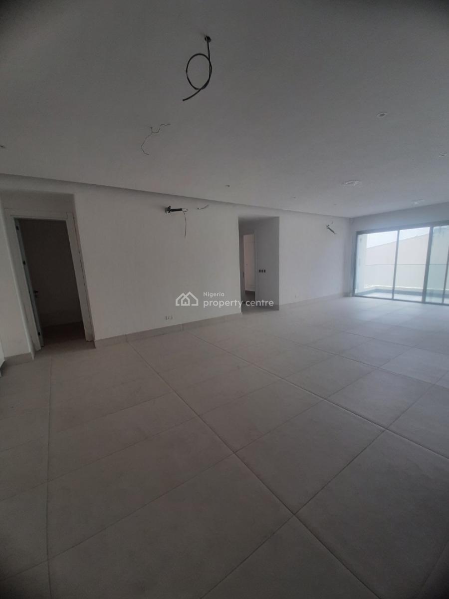 Serviced with 24/7 Power Supply 2 Bedroom En-suite Apartment, Victoria Island (vi), Lagos, Flat / Apartment for Rent