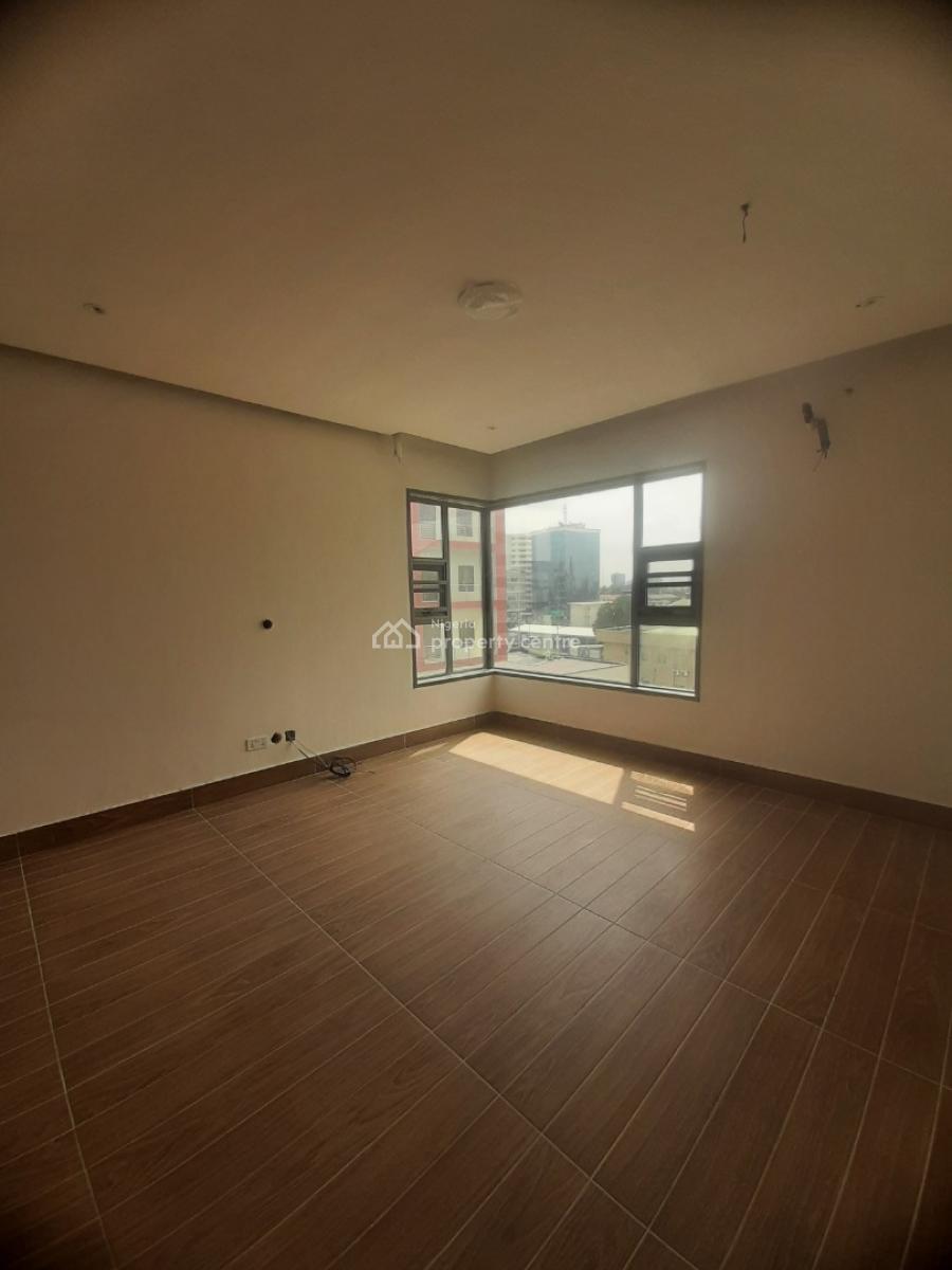 Serviced with 24/7 Power Supply 2 Bedroom En-suite Apartment, Victoria Island (vi), Lagos, Flat / Apartment for Rent