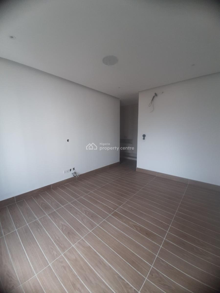 Serviced with 24/7 Power Supply 2 Bedroom En-suite Apartment, Victoria Island (vi), Lagos, Flat / Apartment for Rent