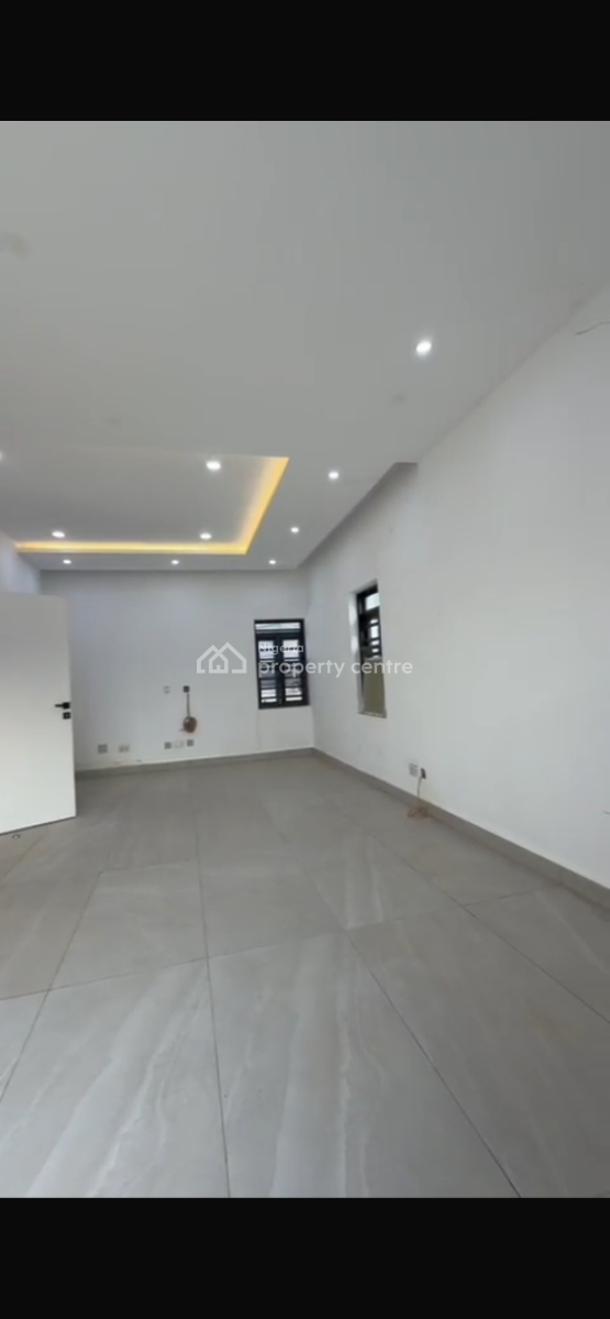 Luxury 4 Bedroom Terraced Duplex with Private Compound +bq, Guzape District, Abuja, Terraced Duplex for Sale