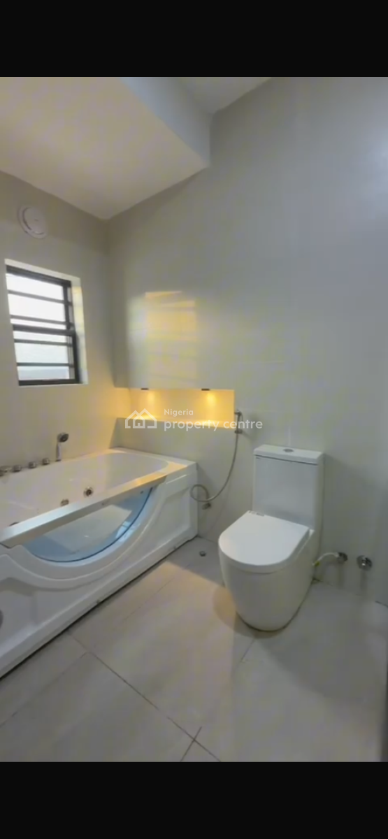 Luxury 4 Bedroom Terraced Duplex with Private Compound +bq, Guzape District, Abuja, Terraced Duplex for Sale