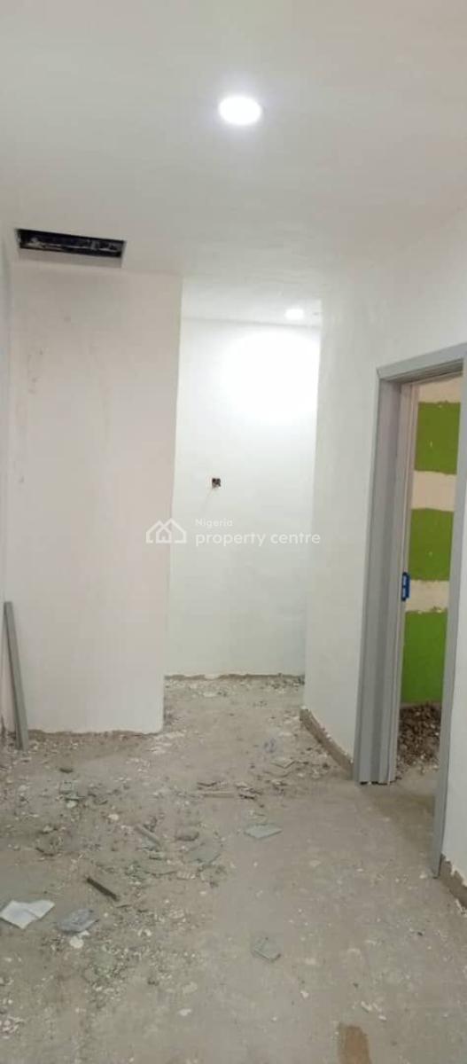 Beautiful 3 Bedroom Flat, Cement Estate, Agege, Lagos, Flat / Apartment for Rent