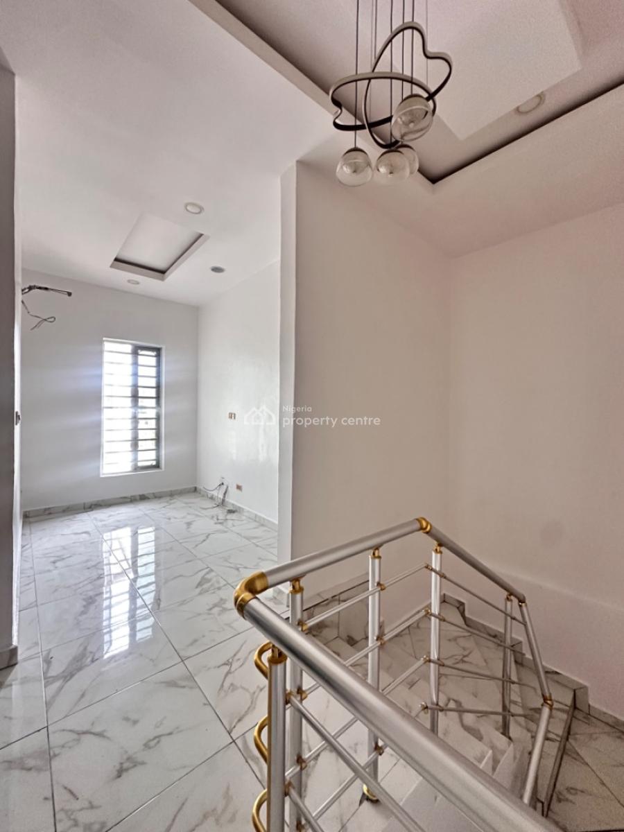 Clean and Spacious 4 Bedroom Semidetached House with Bq, Oral Estate, Lekki, Lagos, Semi-detached Duplex for Rent