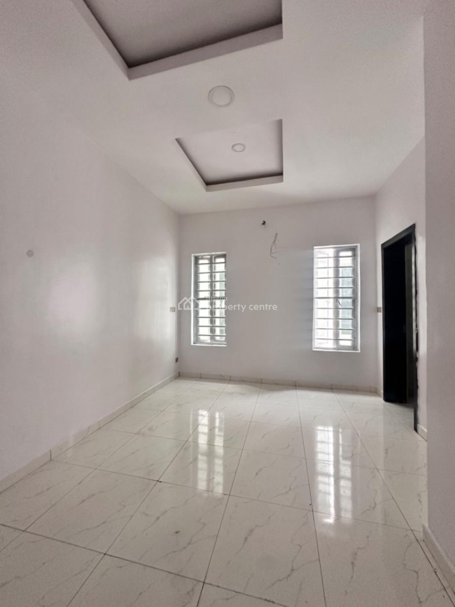 Clean and Spacious 4 Bedroom Semidetached House with Bq, Oral Estate, Lekki, Lagos, Semi-detached Duplex for Rent