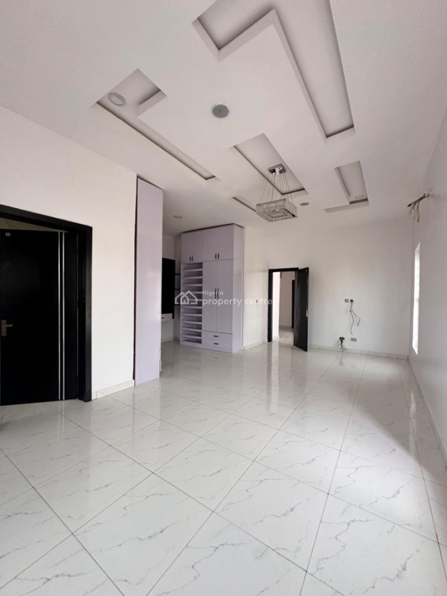 Clean and Spacious 4 Bedroom Semidetached House with Bq, Oral Estate, Lekki, Lagos, Semi-detached Duplex for Rent