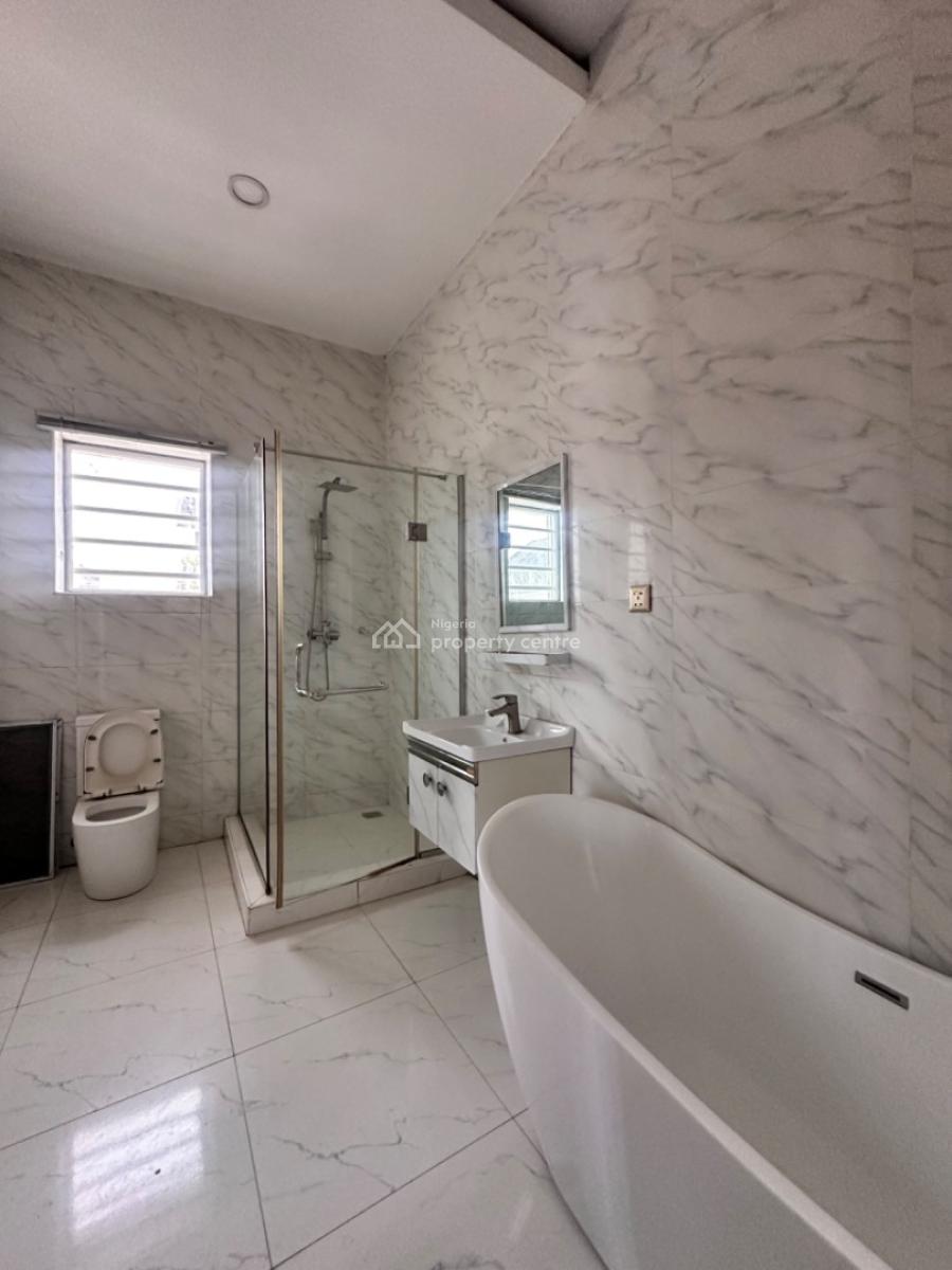 Clean and Spacious 4 Bedroom Semidetached House with Bq, Oral Estate, Lekki, Lagos, Semi-detached Duplex for Rent