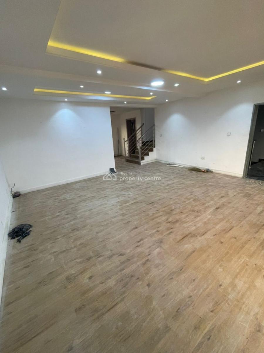 Spacious 3 Bedroom Maisonette, Off Hakeem Dickson Road, Lekki Phase 1, Lekki, Lagos, Terraced Duplex for Rent