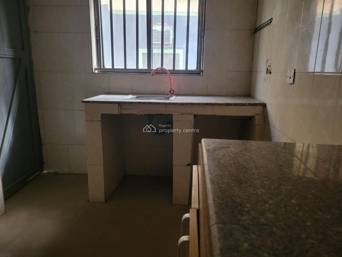 Spacious 4 Bedroom Flat, Area 1, Garki, Abuja, Flat / Apartment for Rent