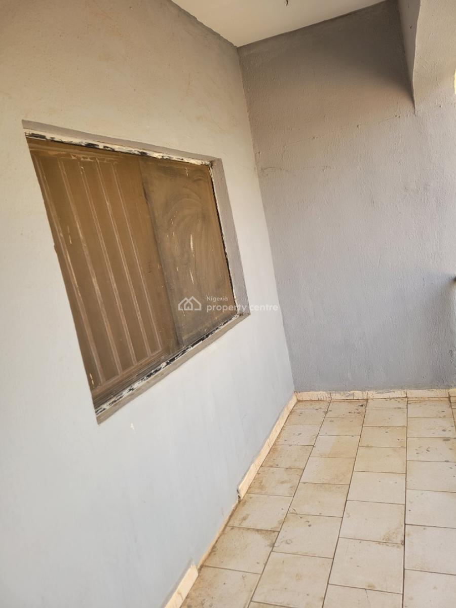 Spacious 4 Bedroom Flat, Area 1, Garki, Abuja, Flat / Apartment for Rent