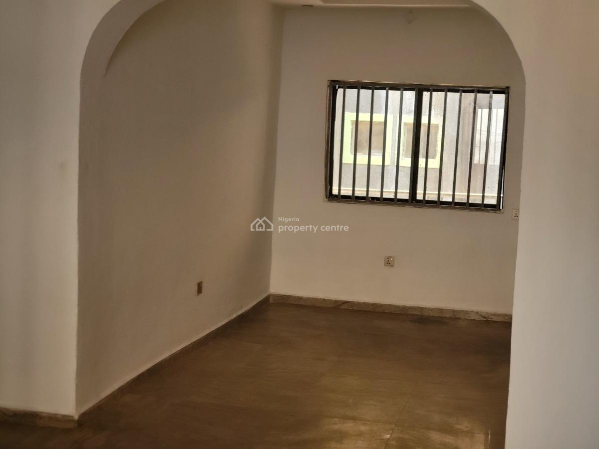 Spacious 4 Bedroom Flat, Area 1, Garki, Abuja, Flat / Apartment for Rent