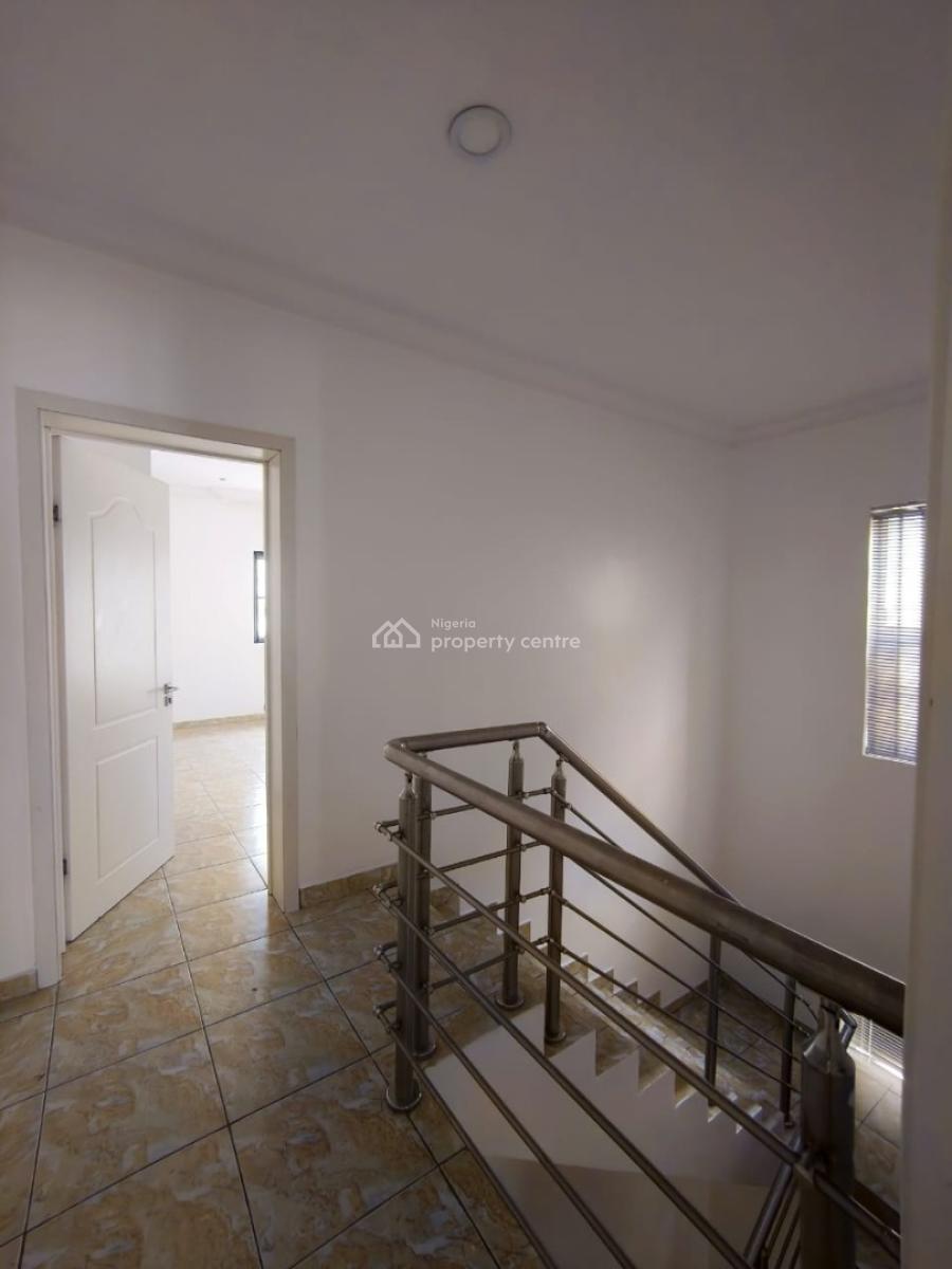 Beautiful Well Renovated 4 Bedroom Terraced Duplex Plus Bq, Chevron, Lekki, Lagos, Terraced Duplex for Rent