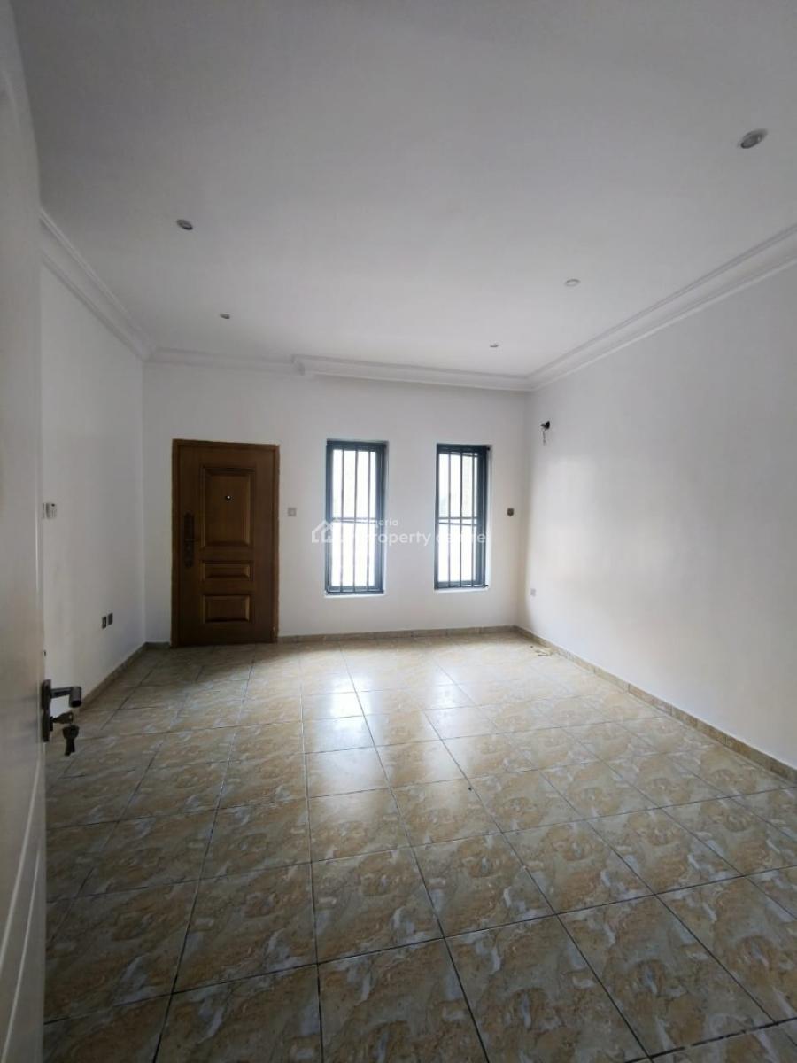 Beautiful Well Renovated 4 Bedroom Terraced Duplex Plus Bq, Chevron, Lekki, Lagos, Terraced Duplex for Rent