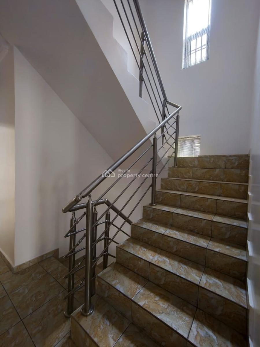 Beautiful Well Renovated 4 Bedroom Terraced Duplex Plus Bq, Chevron, Lekki, Lagos, Terraced Duplex for Rent