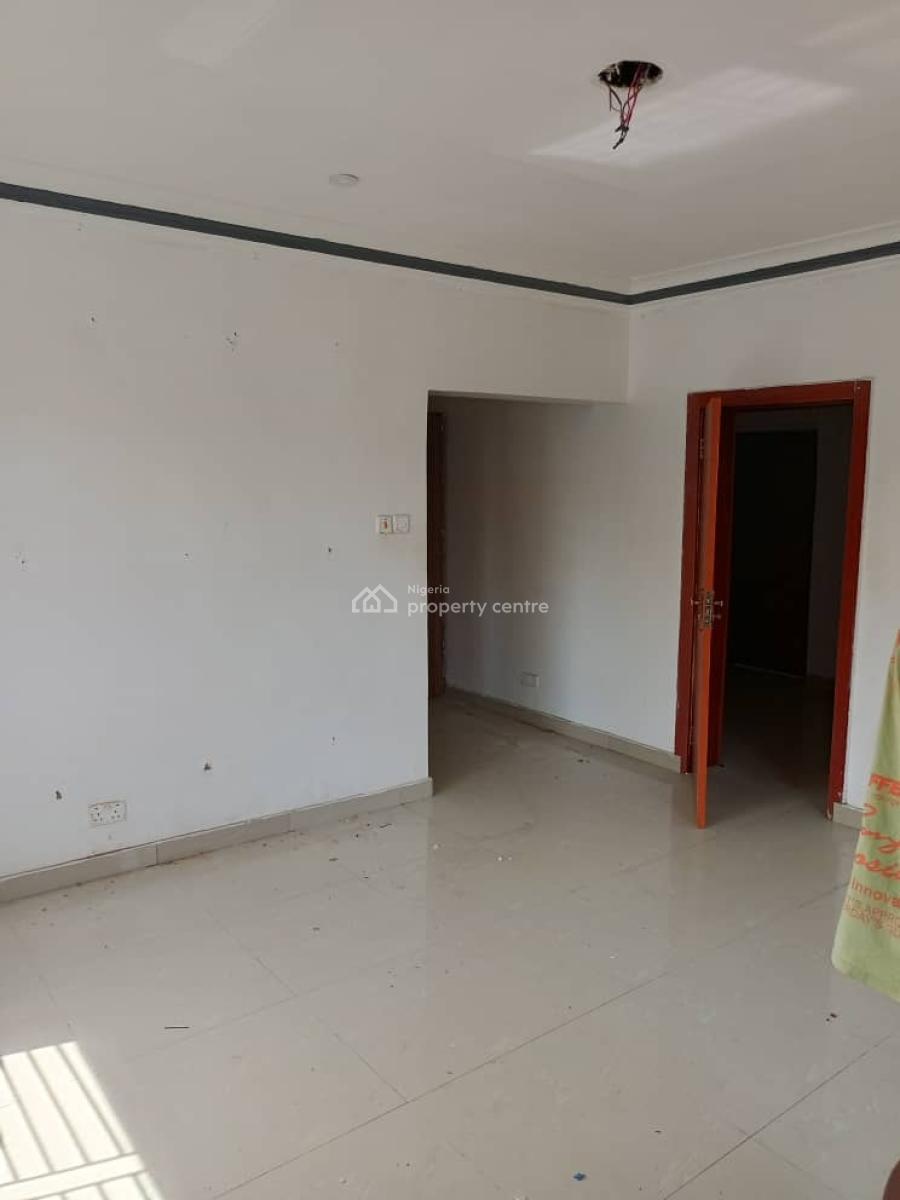 Spacious Bedroom in a Shared Apartment, Thomas Estate., Ajah, Lagos, Self Contain (single Rooms) for Rent