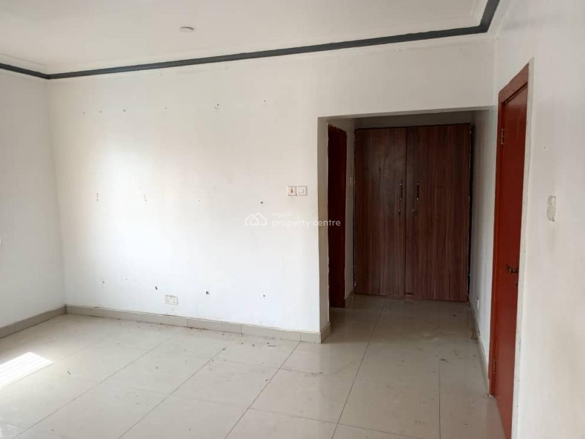 Spacious Bedroom in a Shared Apartment, Thomas Estate., Ajah, Lagos, Self Contain (single Rooms) for Rent