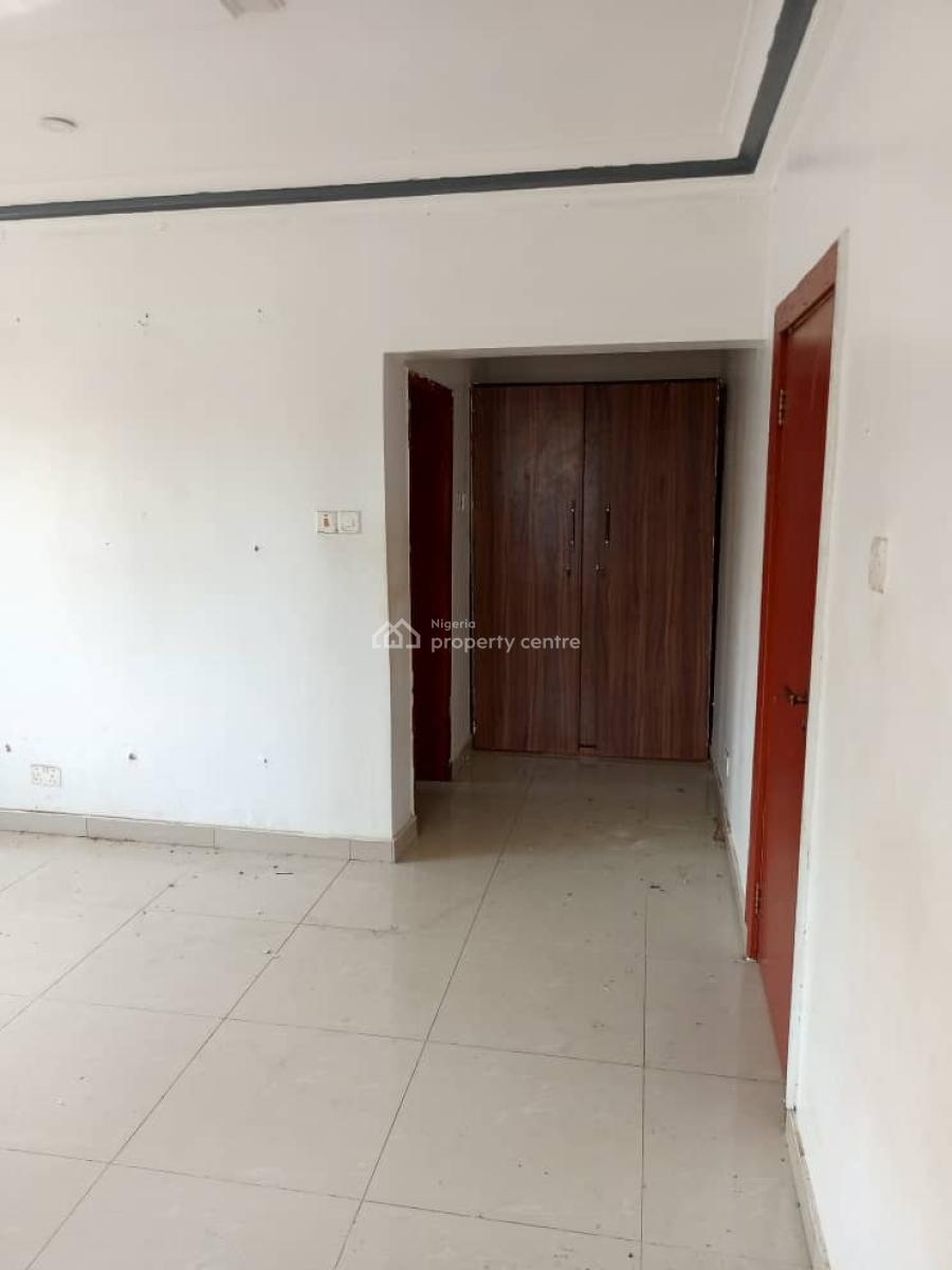 Spacious Bedroom in a Shared Apartment, Thomas Estate., Ajah, Lagos, Self Contain (single Rooms) for Rent