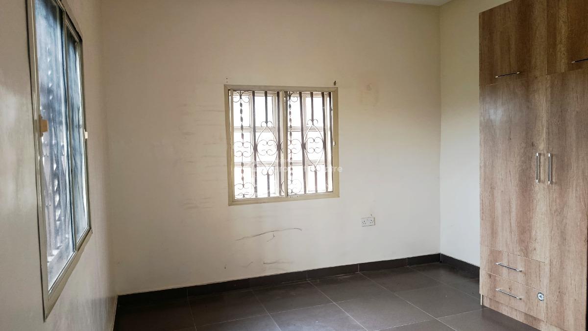 Exclusive All En-suite 3 Bedroom Flat, Upstairs, By Bashir Shittu Avenue, Gra Phase 2, Magodo, Lagos, Flat / Apartment for Rent