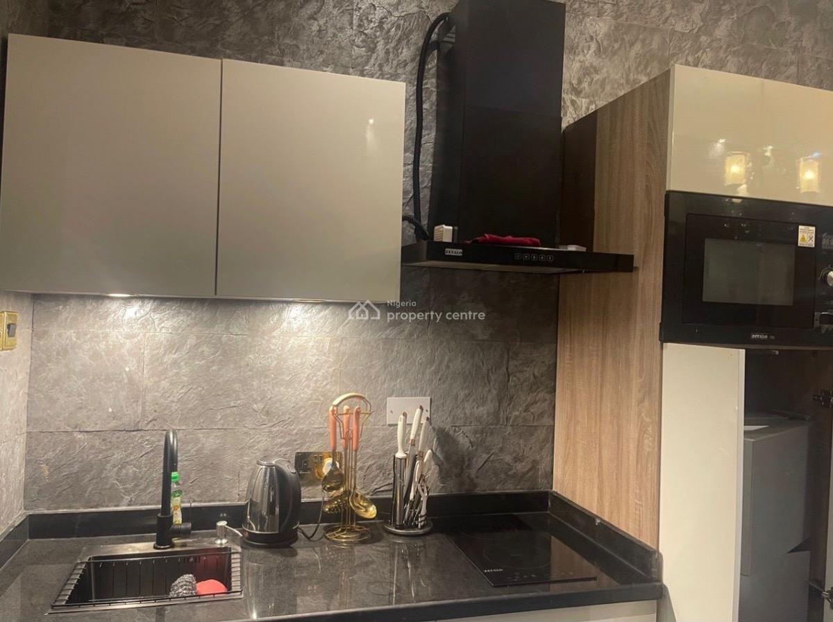 1 Bedroom Gra Ikeja, Gra Ikeja, Ikeja Gra, Ikeja, Lagos, Mini Flat (room and Parlour) Short Let