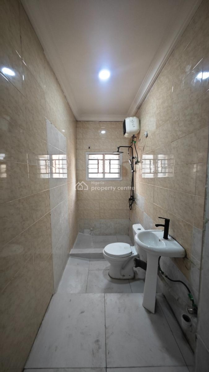 Serviced & Ensuite 2-bedroom Flat, Off Palace Road, Oniru, Victoria Island (vi), Lagos, Flat / Apartment for Rent