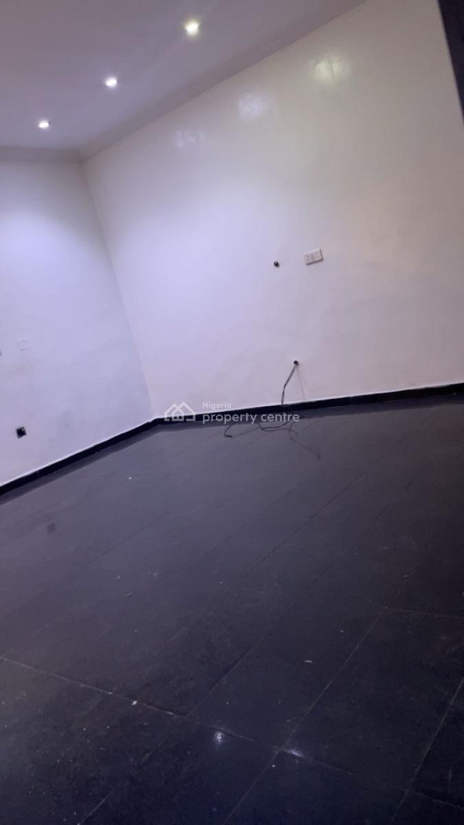 Spacious 1 Bedroom Apartment, Lekki Phase 1, Lekki, Lagos, Mini Flat (room and Parlour) for Rent