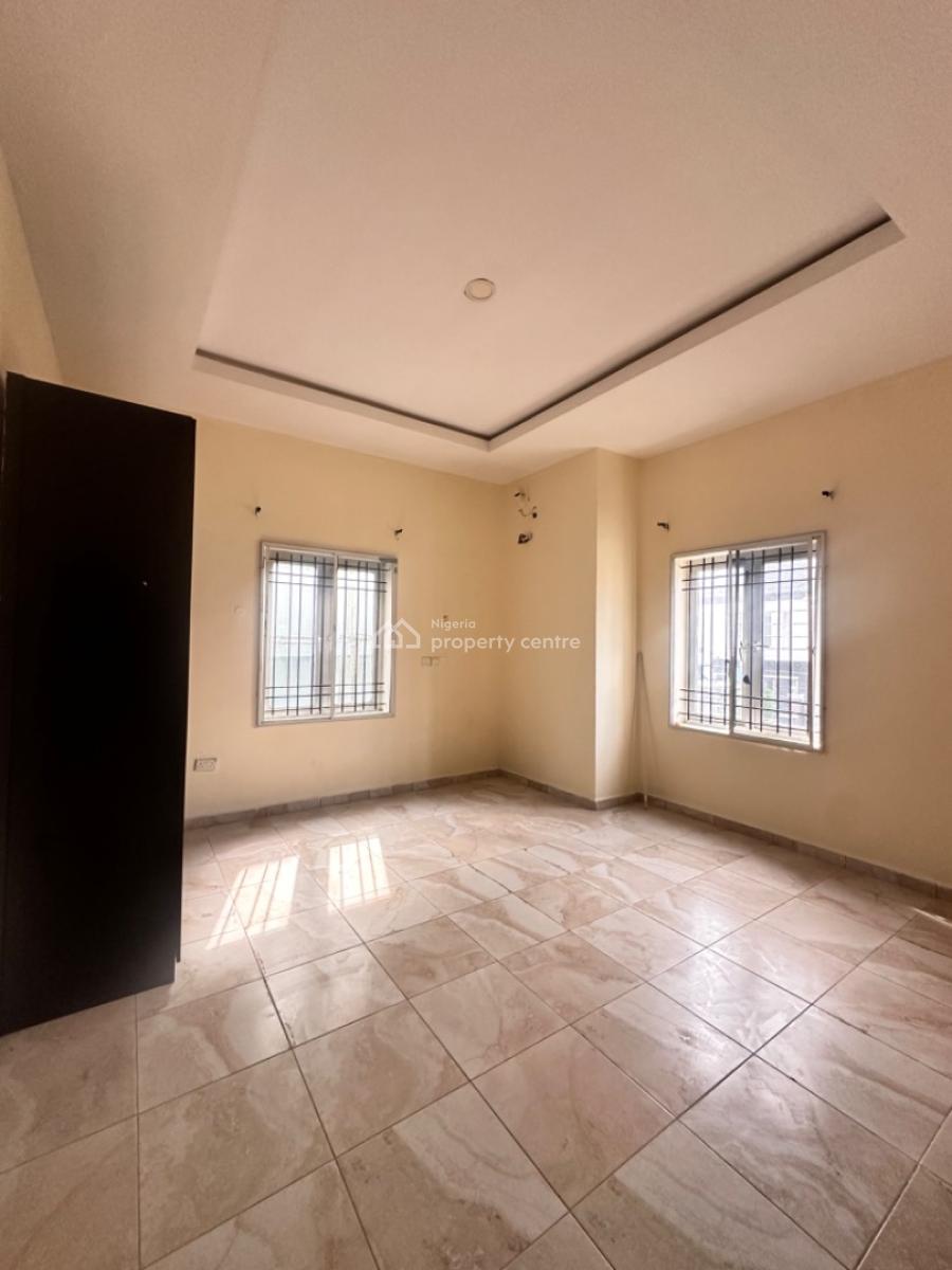 Spacious 6bedroom Flat, Oral Estate, Lekki, Lagos, Terraced Bungalow for Rent