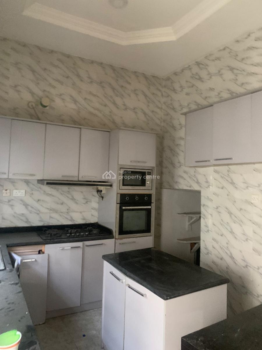 Standard 3bedroom Spacious Apartment, Ikate, Lekki, Lagos, Flat / Apartment for Rent