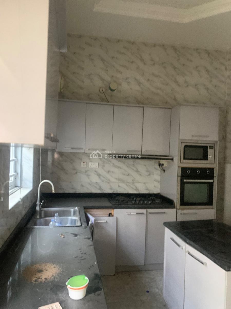 Standard 3bedroom Spacious Apartment, Ikate, Lekki, Lagos, Flat / Apartment for Rent