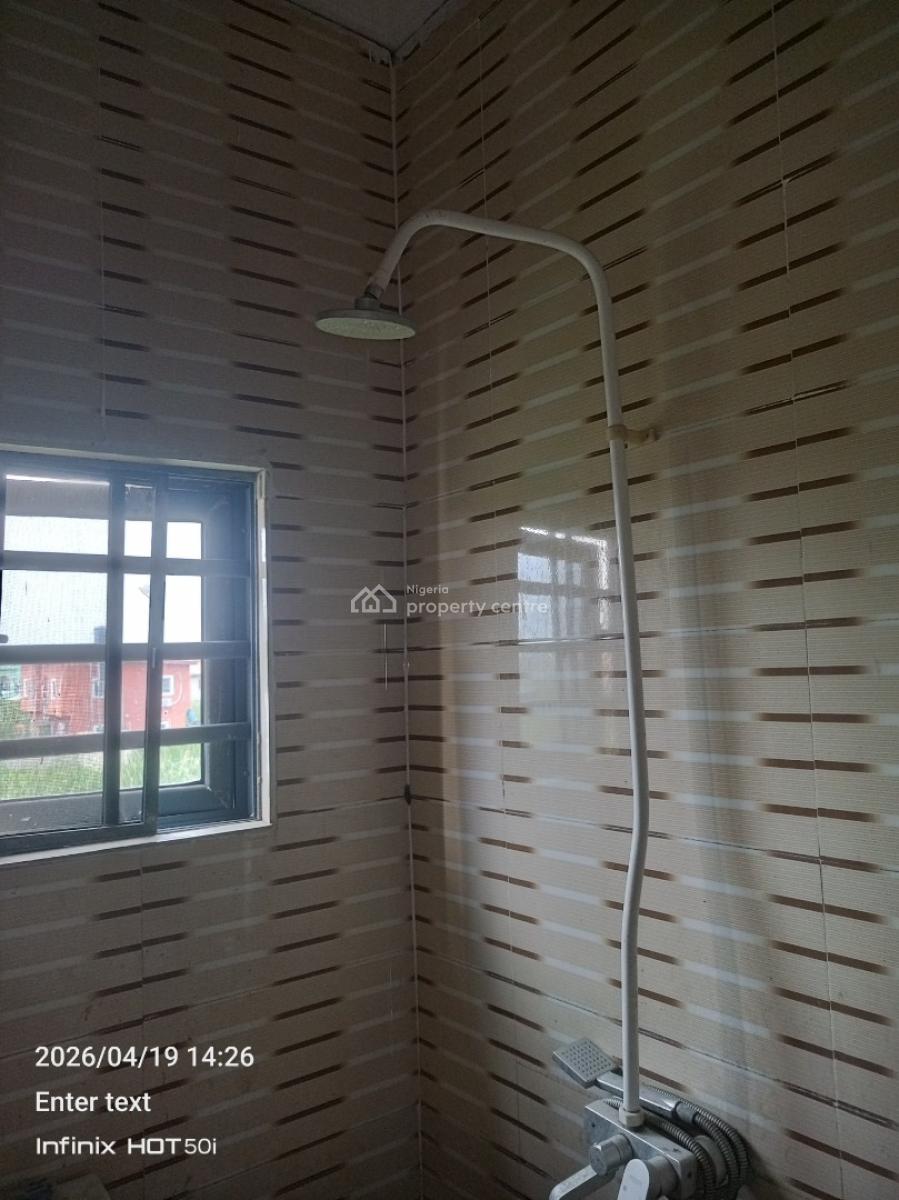 Three Bedroom Apartment Upstairs, Unity Estate, Badore, Ajah, Lagos, Flat / Apartment for Rent
