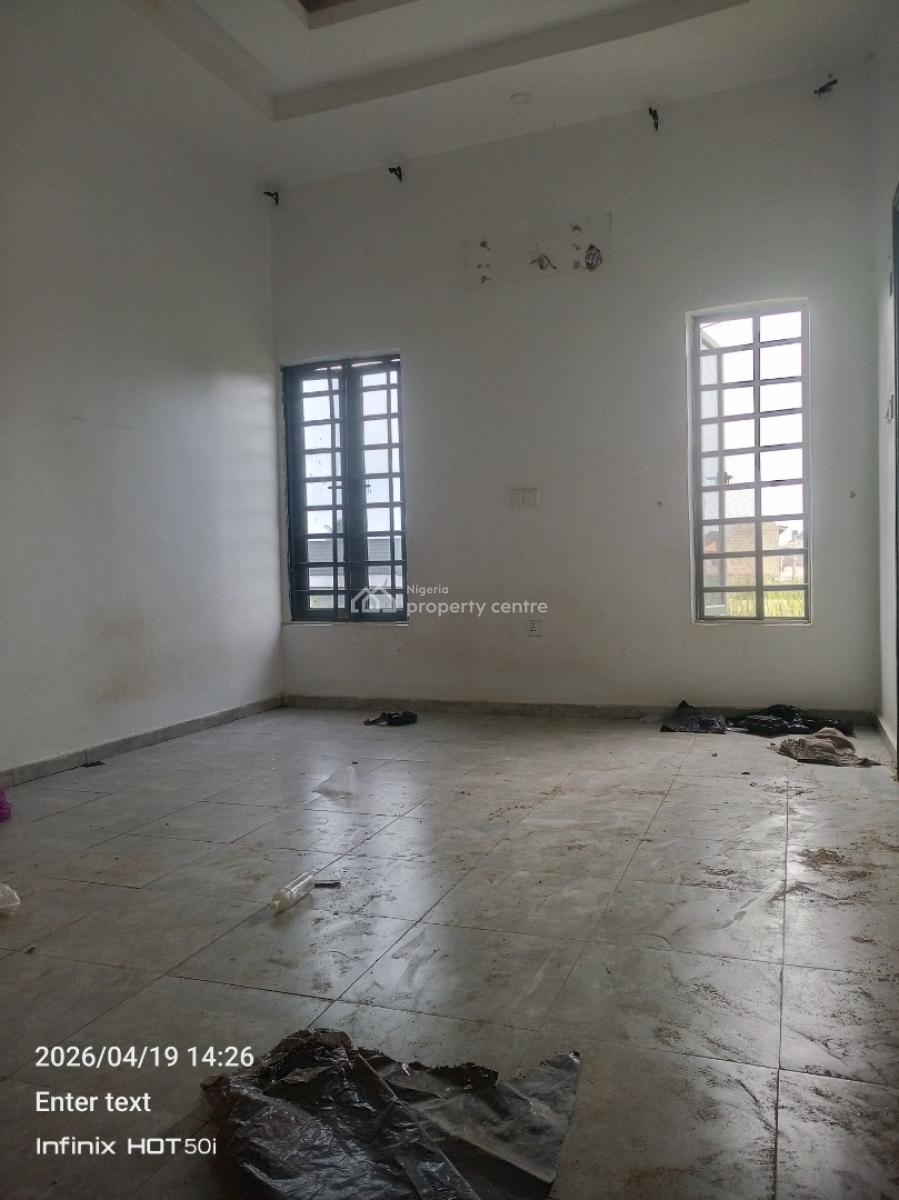 Three Bedroom Apartment Upstairs, Unity Estate, Badore, Ajah, Lagos, Flat / Apartment for Rent