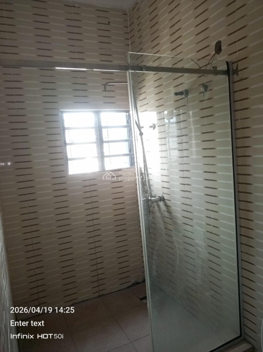 Three Bedroom Apartment Upstairs, Unity Estate, Badore, Ajah, Lagos, Flat / Apartment for Rent