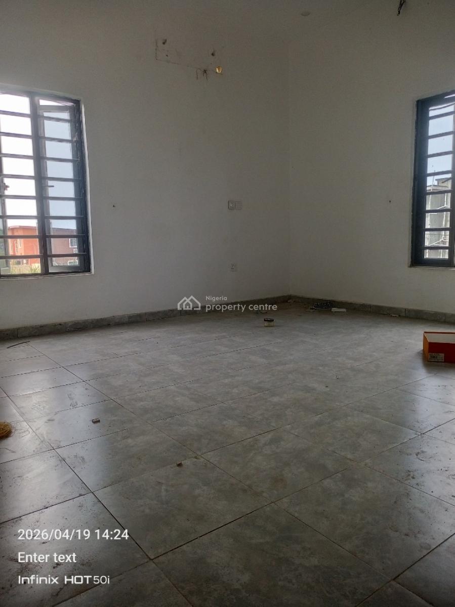 Three Bedroom Apartment Upstairs, Unity Estate, Badore, Ajah, Lagos, Flat / Apartment for Rent