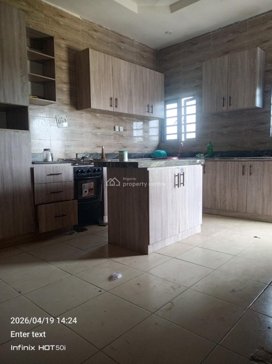 Three Bedroom Apartment Upstairs, Unity Estate, Badore, Ajah, Lagos, Flat / Apartment for Rent