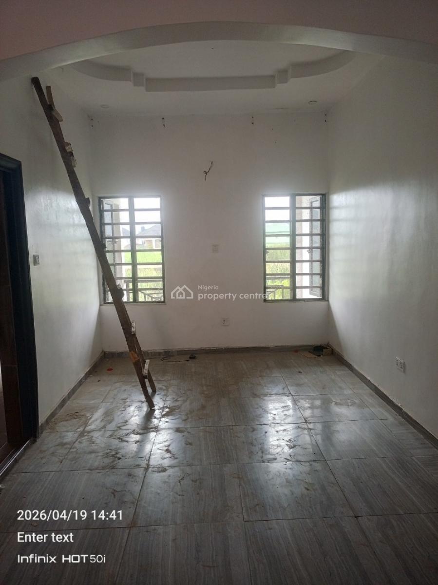 Three Bedroom Apartment Upstairs, Unity Estate, Badore, Ajah, Lagos, Flat / Apartment for Rent