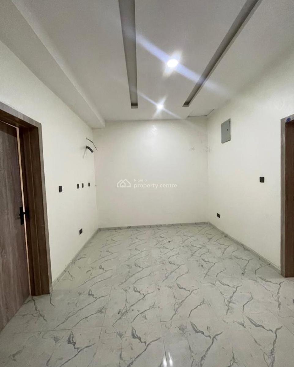 4 Bedroom Terrace Duplex, Mobile Road, Ilaje, Ajah, Lagos, Terraced Duplex for Rent