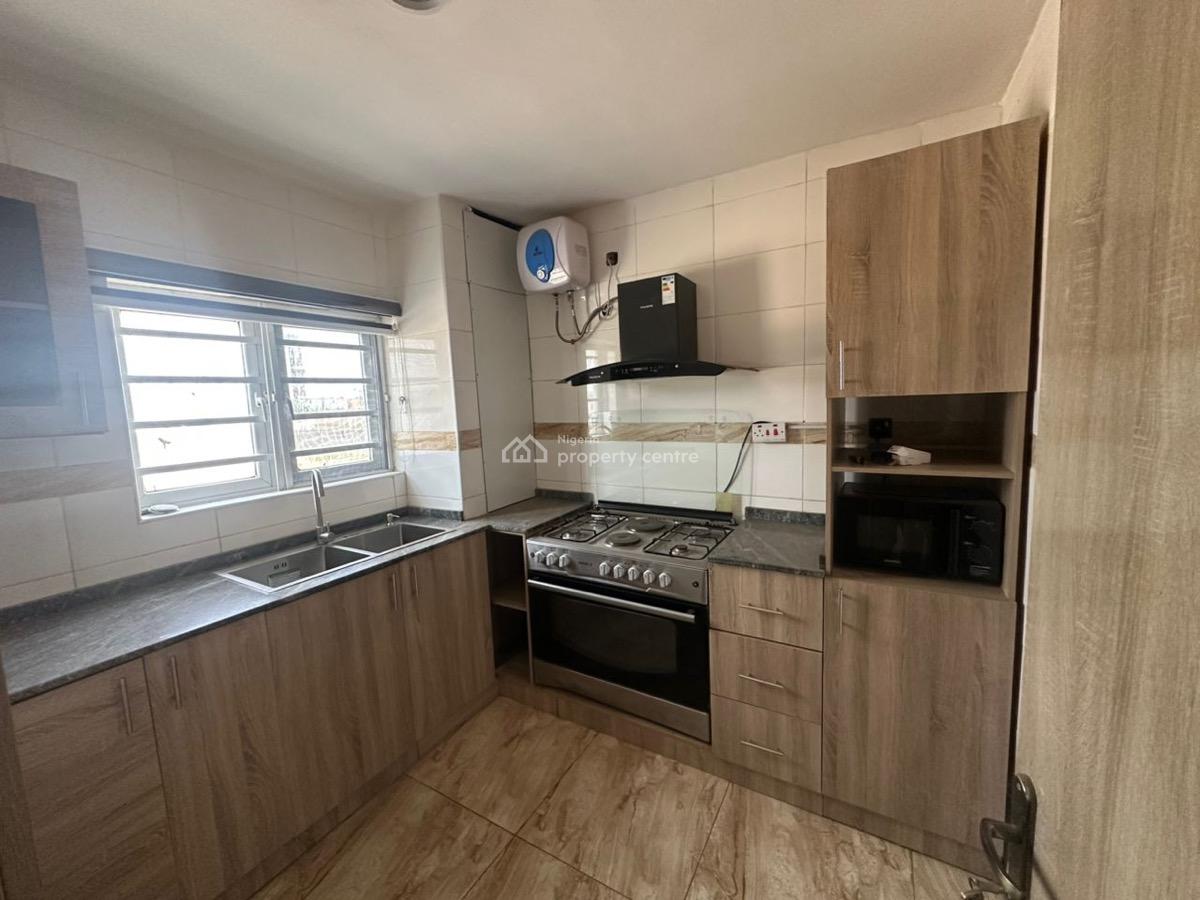 Beautiful 1 Bedroom Apartment, En-suite, Nice Environment, Secured Neighborhood, Katampe (main), Katampe, Abuja, Flat / Apartment for Rent