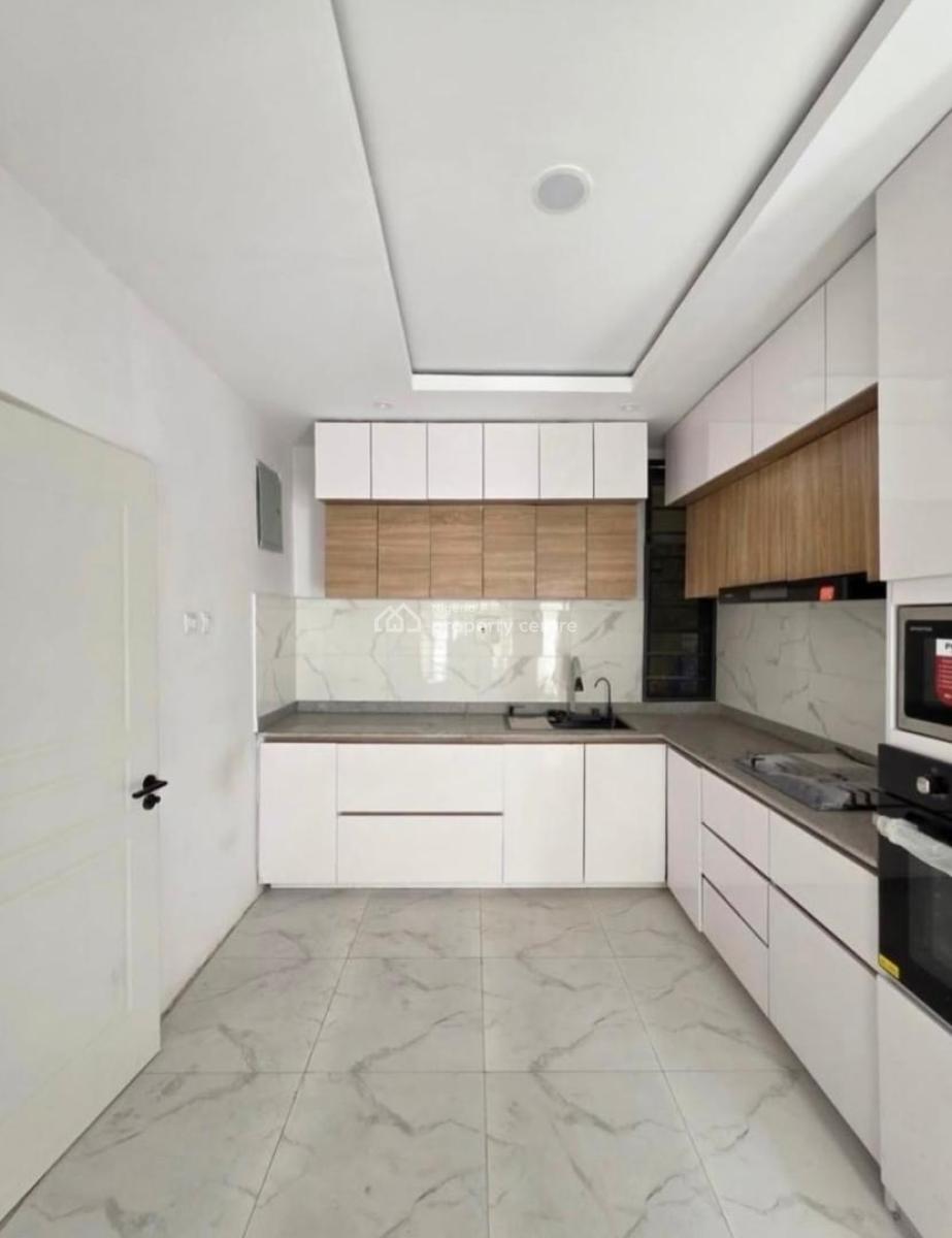 4 Bedrooms, Ologolo, Lekki, Lagos, Semi-detached Duplex for Rent