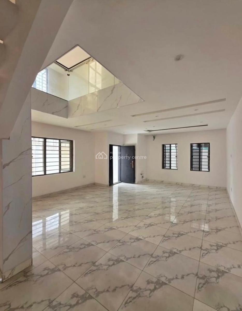 4 Bedrooms, Ologolo, Lekki, Lagos, Semi-detached Duplex for Rent