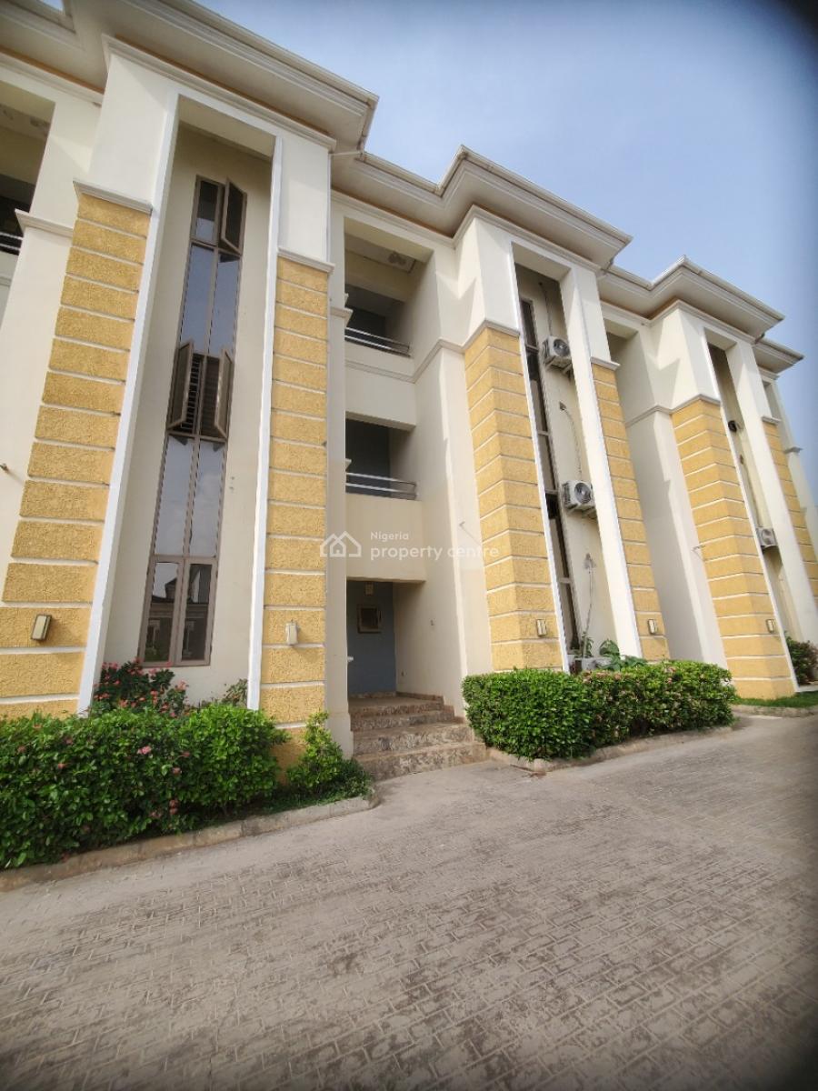 Tastefully Finished 4-bedroom Terrace Duplex with Pool, Guzape District, Abuja, Terraced Duplex for Rent
