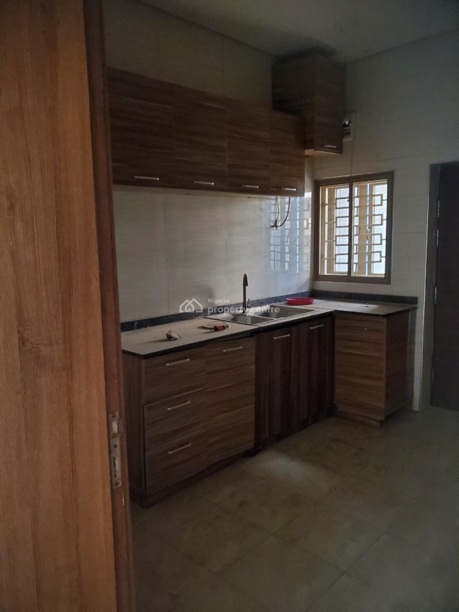 Tastefully Finished 4-bedroom Terrace Duplex with Pool, Guzape District, Abuja, Terraced Duplex for Rent