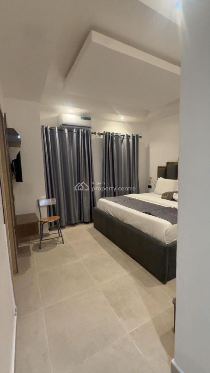 Fully Furnished and Executive 2 Bedroom Apartment, Off Freedom Way, Lekki Phase 1, Lekki, Lagos, Flat / Apartment for Rent