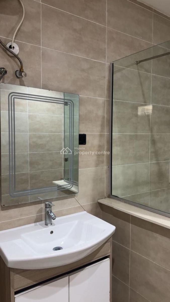 Fully Furnished and Executive 2 Bedroom Apartment, Off Freedom Way, Lekki Phase 1, Lekki, Lagos, Flat / Apartment for Rent