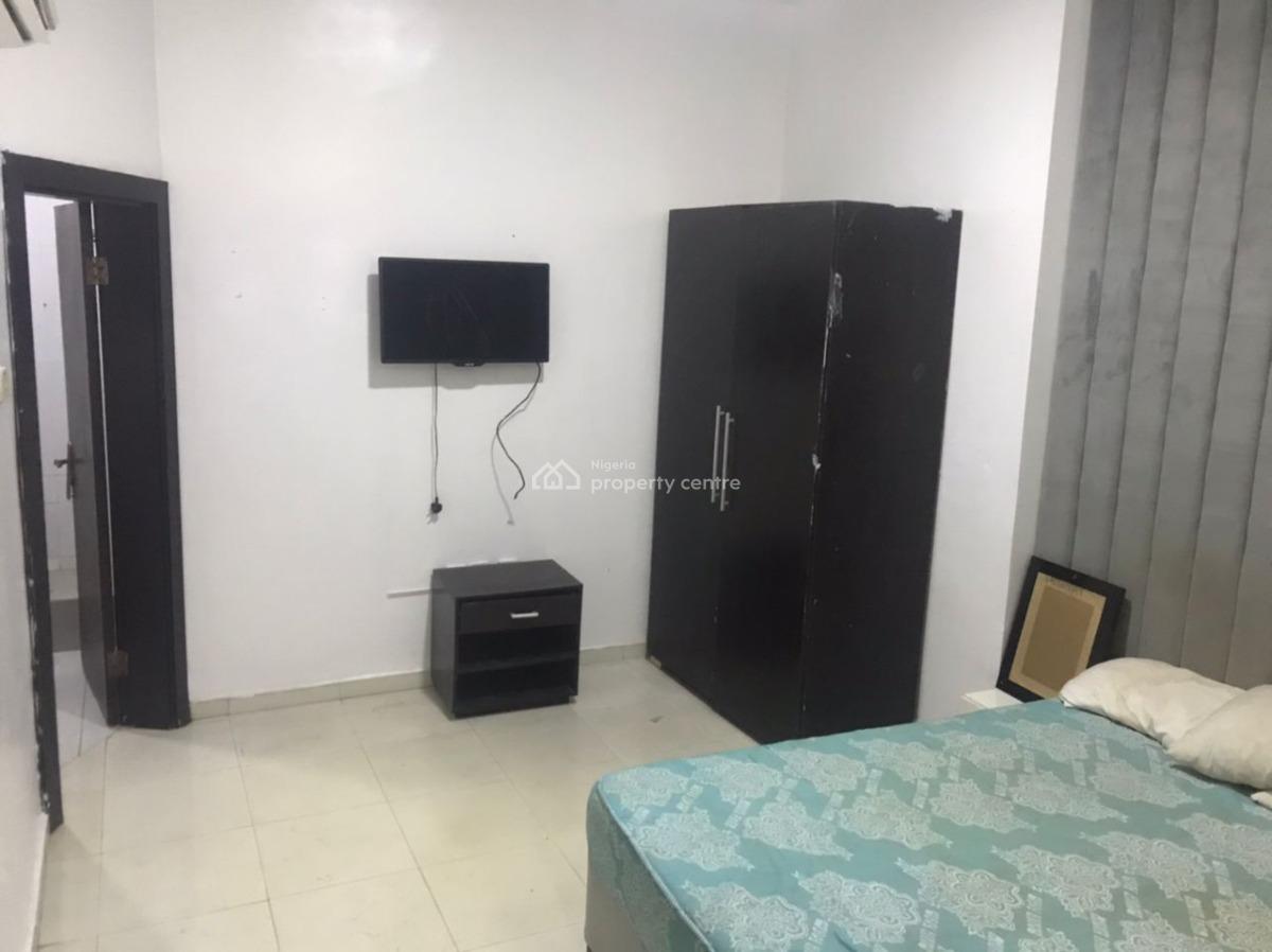 Fully Furnished and Serviced 1 Bedroom Apartment, Lekki Phase 1, Lekki, Lagos, Mini Flat (room and Parlour) for Rent