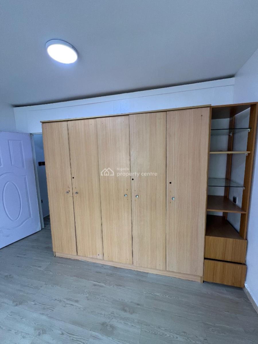 Spacious and Serviced Mini Flat (upstairs) with Massive Balcony, Olabanji Olajide, Lekki Phase 1, Lekki, Lagos, Mini Flat (room and Parlour) for Rent