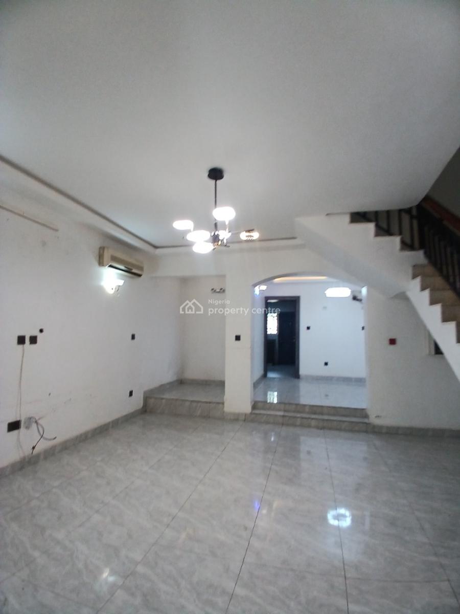 Under Renovation 3 Bedroom Terrace Duplex with 1room Bq, Wuse 2 Abuja Diplomatic Zone, Wuse 2, Abuja, Terraced Duplex for Rent
