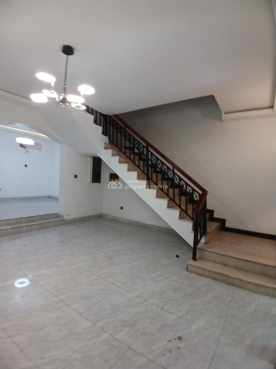 Under Renovation 3 Bedroom Terrace Duplex with 1room Bq, Wuse 2 Abuja Diplomatic Zone, Wuse 2, Abuja, Terraced Duplex for Rent