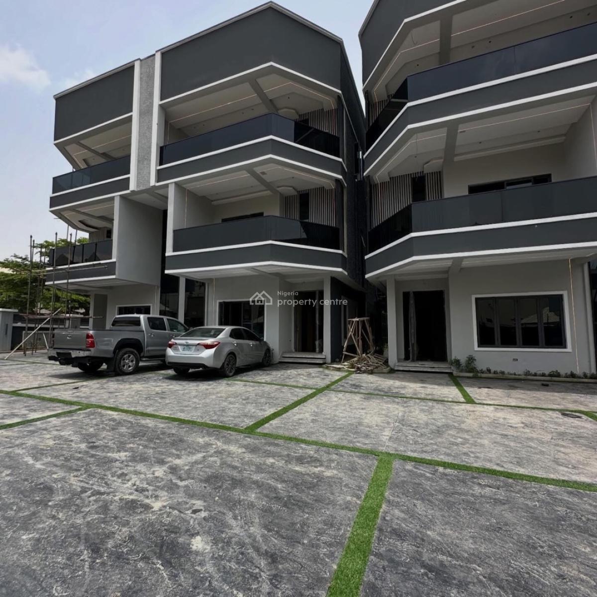 4 Bedrooms Smart Home , Bq, Elevator, Serene and Well Secured Neighborhood, Utako, Abuja, Terraced Duplex for Sale