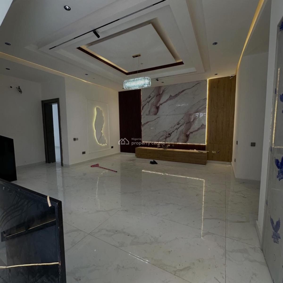 4 Bedrooms Smart Home , Bq, Elevator, Serene and Well Secured Neighborhood, Utako, Abuja, Terraced Duplex for Sale